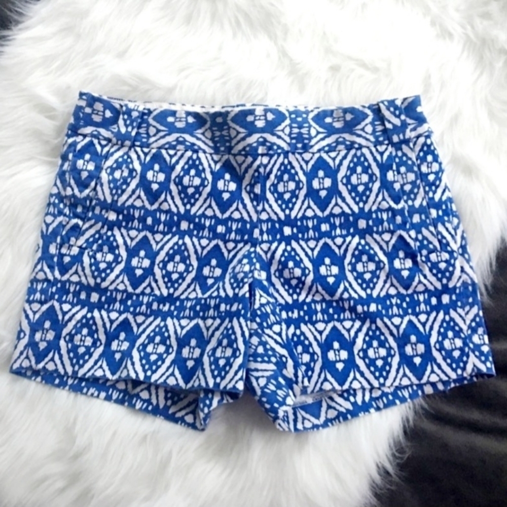 J. Crew City Fit Blue White Abstract Aztec Print Shorts Women's Size 00 Summer